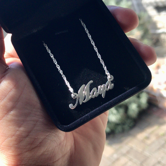 ENGLISH NAME NECKLACE